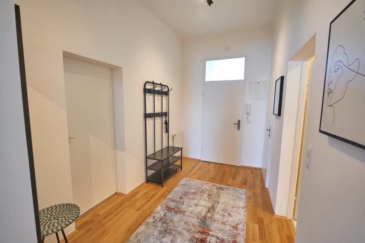 Trendy Apartment 2 Zimmer Zentral Gelegen ウィーン エクステリア 写真